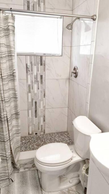 Ultra Glam Apartment 5 Miles From Hard Rock Casino Hollywood Exteriör bild