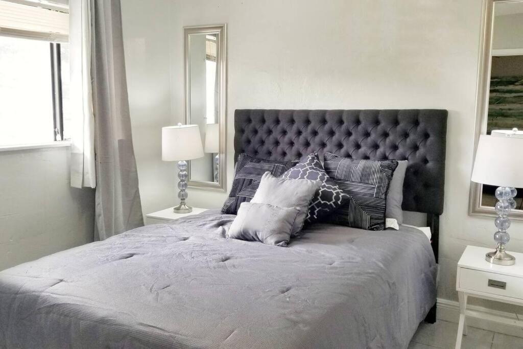 Ultra Glam Apartment 5 Miles From Hard Rock Casino Hollywood Exteriör bild